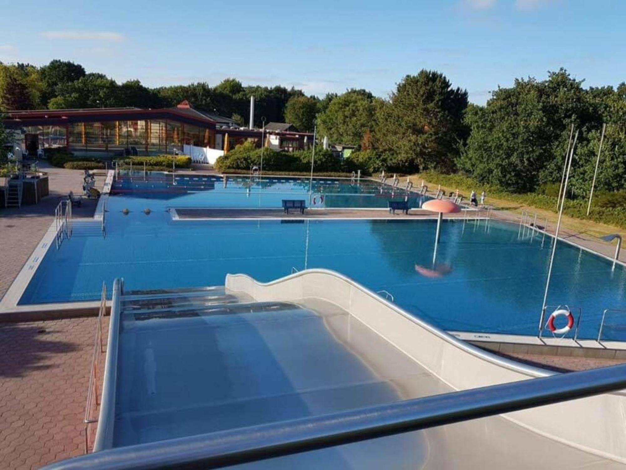 Kimbas Huus Villa Berumbur Екстериор снимка